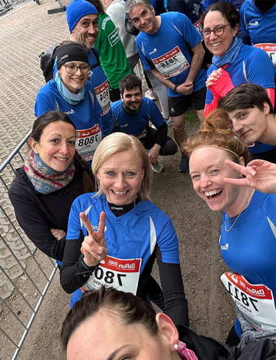 In a good mood before the start: part of the MARUM team poses for a selfie. Photo: MARUM; V.Bender