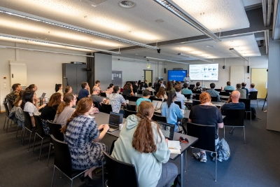 Talks OFS24. Photo: MARUM – Center for Marine Environmental Sciences, University of Bremen; V. Diekamp