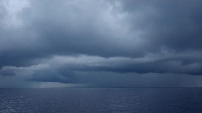 Wo die Passatwinde aus nördlicher und südlicher Hemisphäre aufeinander, kommt es zu einer starken Wolkenbildung und kräftigen Niederschläge. Foto: MARUM – Zentrum für Marine Umweltwissenschaften, Universität Bremen; M. Mohtadi